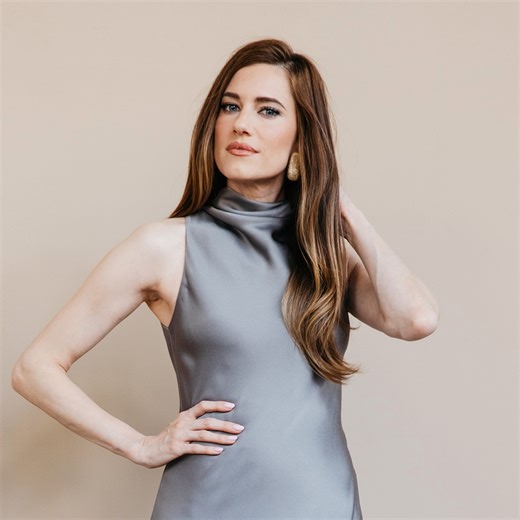 Allison Williams Reacts to Girls Costar Christopher Abbott Expecting Baby With Aubrey Plaza