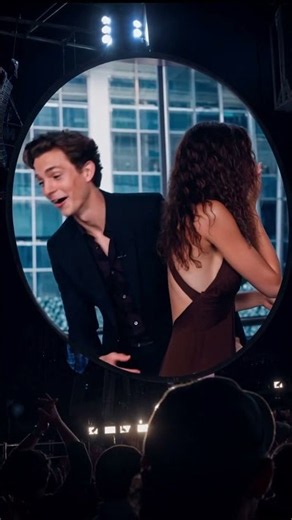 ZENDAYA & TOM HOLLAND GOT CAUGHT IN 4K?! 😭💋📸\r Spider-Man couldn't escape the KISS CAM this time!
