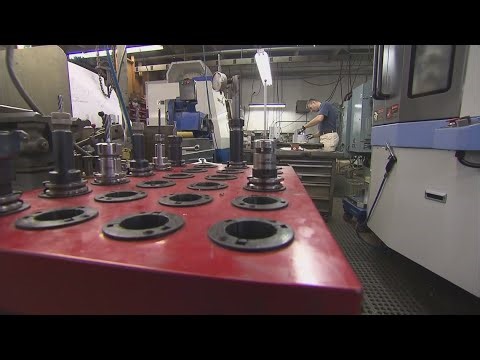 Here's how to prep your resume and cover letter for the New Year