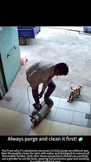 Cutting an empty gas tank with a grinder! ⚠️