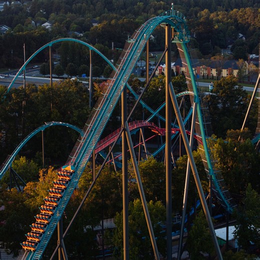 Man dies after 'falling out of rollercoaster' at Six Flags over Georgia