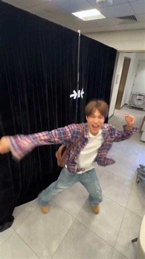 붐 샤카라카 🐻#KAI #카이 #EXO #엑소 #weareoneEXO
