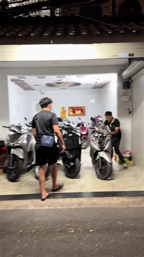 4000$ để lên đồ chơi cho Lambretta X300 new cho em trai ở USA sau đó giao về tận nơi ở Hà Tiên đợi tết e về dùng #tânheine #thrteam