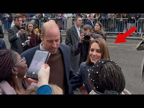 Princess Kate Surprises William With Loving Public Hug ❤️