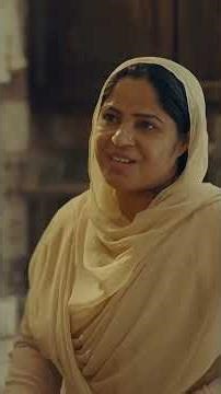 Kitchen mein kyun aagayin aap? 😌 #kafeel #sanamsaeed #emmadirfani #shorts