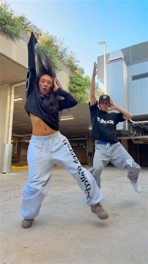 JUDAS - 1MILLION IDL DANCE TREND 🖤🔥 | Cadel and Mia