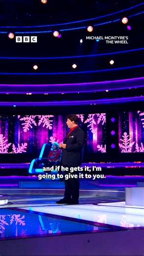 Tim Vine is everyone’s uncle at Christmas dinner #MichaelMcIntyre #TheWheel #ChristmasCracker In this tinsel-covered episode, the celebrity experts are Gyles Brandreth, Josie Gibson, Big Narstie, Tim Vine, Zara McDermott, Nitro, Matthew Horne and Joanna Page. | BBC One