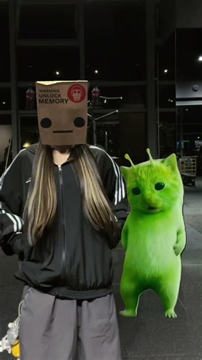 Grrr Gesture Dance Challenge with Alien #tiktok