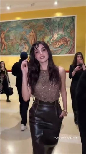 A True Goddess! Hande Erçel Shines Inside the Elie Saab Show ✨ #CoutureQueen #shorts