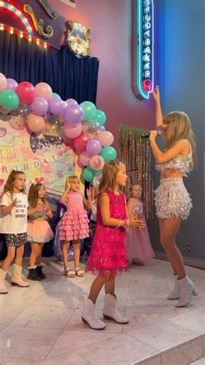 When Taylor Swift comes to your birthday!