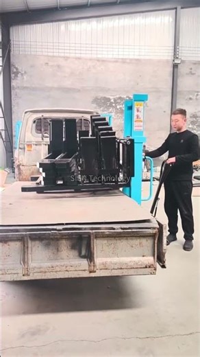 Portable stacker lets you lift, load, and unload anywhere—perfect for delivery and on-site handling