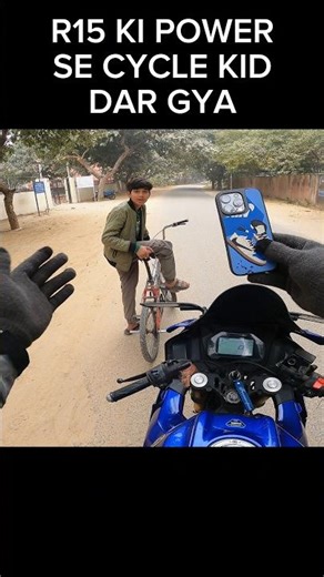 R15 KI POWER SE CYCLE KID GIR GYA #shorts #trending #shortsfeed