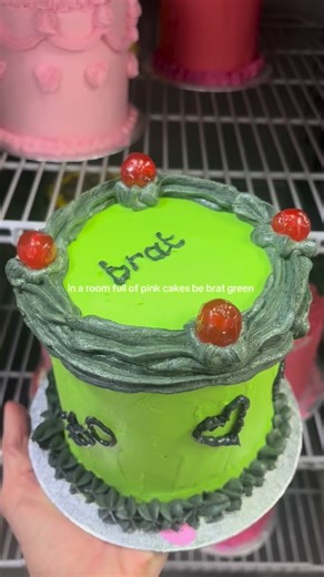 honestly lmao and obsessed with this at our cake decorating class today