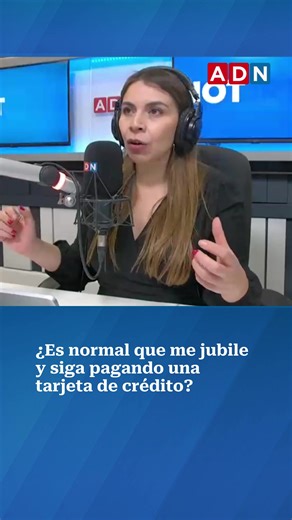 | 📌 ¿Qué pasa si sigo pagando una tarjeta de crédito y soy pensionado? En ADN Te Escucha, la abogada y socia de Grupo Defensa (@grupodefensa.cl), Tania Olivera, se refirió a la dificultad que viven muchos adultos mayores que deben seguir pagando sus deudas a pesar de vivir solo con una pensión. #pension #jubilado #grupodefensa #adnteescucha #credito #trajetadecredito #chile