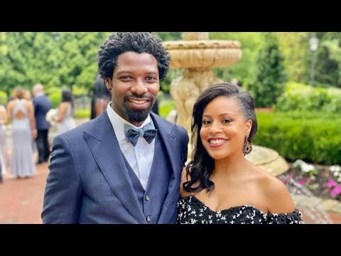 Why Sheinelle Jones Is Honest About Grief After Uche Ojeh's Death | E! News