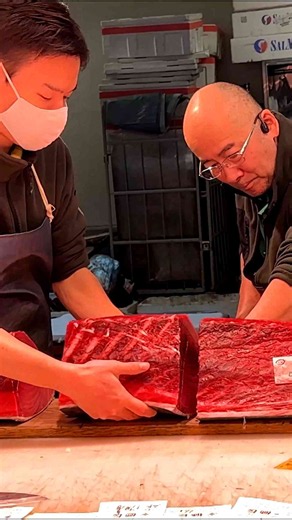 Tuna Cutting at Toyosu Seafood Market in Tokyo
