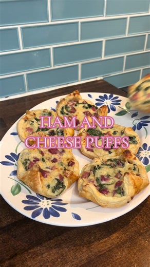 Ham, Spinach & Cheese Puffs 🧀🌿 The perfect Easter brunch recipe that’s flaky, cheesy, and so easy to make! Made with just a few simple ingredients, these puff pastry appetizers are a must for any spring brunch menu. Save this easy Easter appetizer idea for your next spring gathering. Ingredients: 2 tbsp butter 2 tbsp flour 1/4 tsp pepper 1/4 tsp salt 1 cup milk 2 cups spinach 1 and 1/2 cup ham, cubed 1 cup cheese 1 sheet puff pastry Egg wash #easterbrunch #easterrecipes #brunchrecipes #easyapp