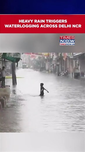 Delhi-NCR Rain Chaos: Heavy Showers Trigger Waterlogging, Massive Traffic Snarls | Watch #shorts