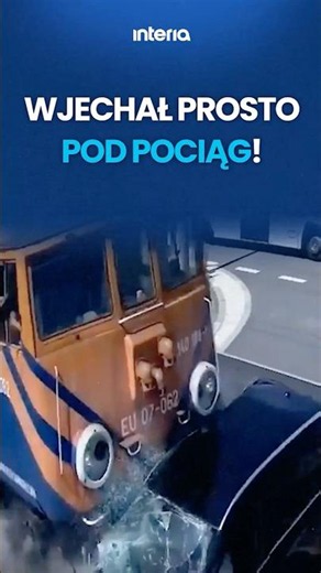 WJECHAŁ POD POCIĄG NA CZERWONYM ŚWIETLE
