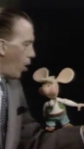 Topo Gigio "Topo Gigio's Photo Album" 🎞️ Live on The Ed Sulllivan Show November 21, 1965 #shorts