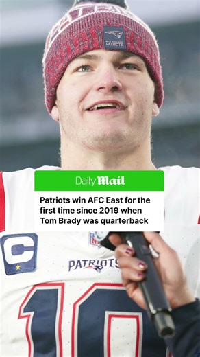 The PATS are back 👀‼️ The New England Patriots clinched the AFC East title with a 42-10 victory