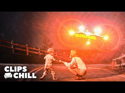 Midnight Chase: Roy's Desperate Battle To Reach The UFO | Close Encounters of the Third Kind