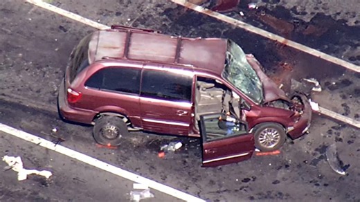 2 dead, 3 injured in East Palo Alto crash involving 7 vehicles: sheriff's office