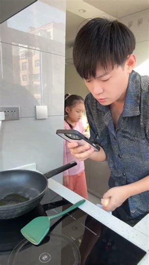 Where is the egg? I remember I opened it!