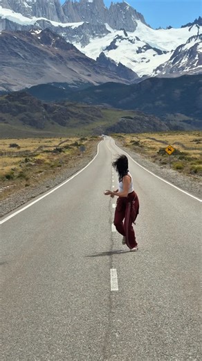 CAMILA MARIANA RAMÓN 🌴 on Instagram: "Primer día en la Patagonia Argentina 🫶🏻 I shared this in my stories but I wanted to keep this available to you. You may or may not have heard that last year the Argentinian Patagonia hit a record with over 150,000 acres burnt (that’s over 10x the size of manhattan). Since the start of this year (January) there have already been 6,000 acres burnt. There are deeper-lying geopolitical issues in Argentina and international interests that have led the governme