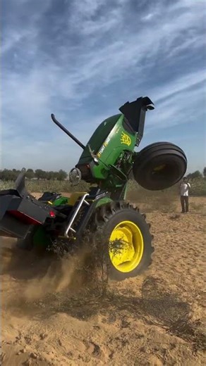 अपने ट्रेक्टर में ये क्या हो गया 😱#joinder #shortvideo #tractor #dailyshorts #viralvideo