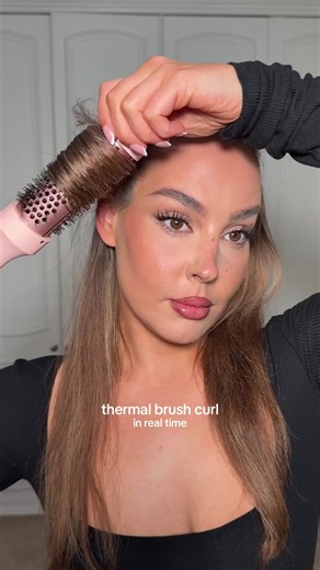 Achieve Stunning Curls with a Thermal Brush Tutorial