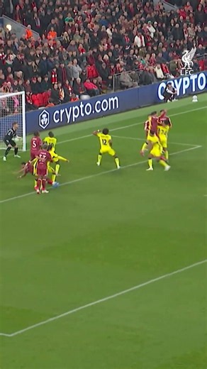 Mac Allister with the header!!