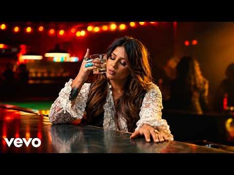 Midnight love (Official music video) | Ella langley