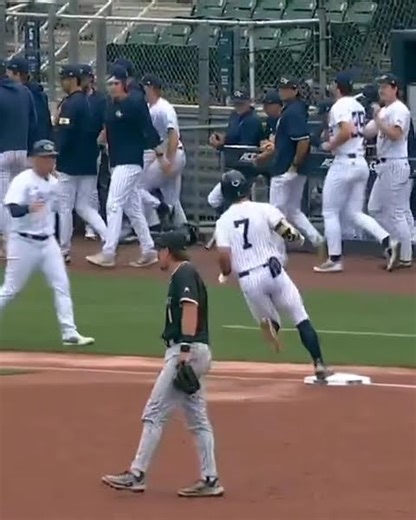 We gotta 𝐁𝐀𝐊𝐄𝐑 𝐁𝐀𝐑𝐑𝐄𝐋