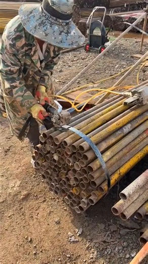 Securing massive steel pipes with amazing precision! 🔩🔨😱#crafts #skills #technology #manufacturing