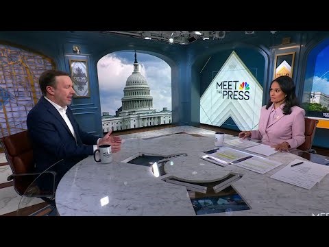 Chris Murphy weighs in on the calls to oust Chuck Schumer