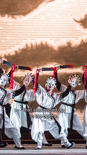 Have you heard this melody before? 🌸 In Turandot, Puccini incorporates Mo Li Hua, a traditional Chinese folk song from the 18th century. The tune appears in Act I as Là sui monti dell’Est - There, on the mountains of the east - sung by a children’s chorus and woven into the sound world of the opera. 🎥 Jingween Cai #Turandot #Puccini #TheRoyalOpera #Opera #RoyalBalletAndOpera