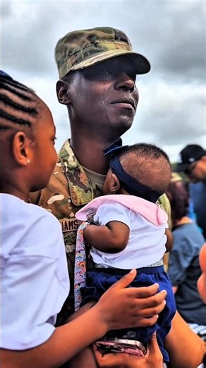 Most Emotional Soldier Homecoming Tap-out 🇺🇸