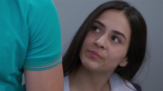 #LaRosaDeGuadalupe 🌹 Después de un tiempo de novios Giovanna muestra su verdadera personalidad, al creer que Abraham la engaña y lo acusa de algo que NO hizo 😱🤯 | La Rosa de Guadalupe