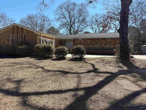 271 Lakeshore Drive for sale in Warner Robins, GA 31088 - Residential