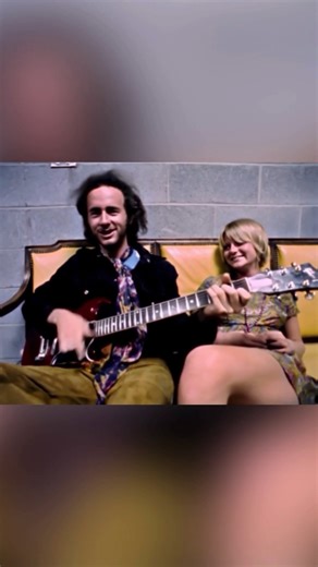 It may be Christmas, but it’s also a special day for Robby Krieger and Lynn Krieger, their wedding anniversary. The two were married on this day in 1972, and they’ve been together ever since. Their story began in 1967 when they first crossed paths at New York’s Ondine discotheque. The rest is history. | The Doors