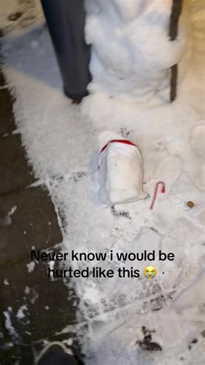 Emotional Winter Moments: Discover Heartfelt Snowman Stories