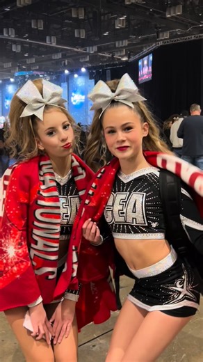 2 days of competition in Orlando 🏆✨So much hard work, adrenaline, and memories 🤩Grateful for every moment, every routine, every teammate #💜 #🤟 @cea.love | Sasa Cheer