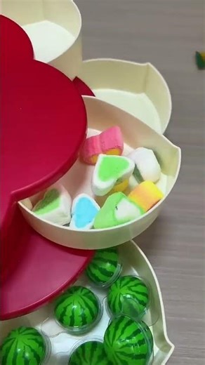 Cool Items!🥰How to store Halloween candy