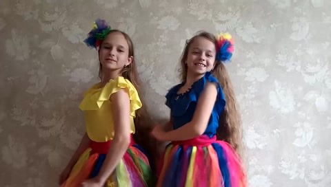 Две половинки. Сестры Ковалевы