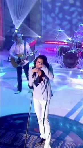 INXS in full flow in ’97 ⚡ #INXS #Everything #Live1997 #90sRock #YTShorts