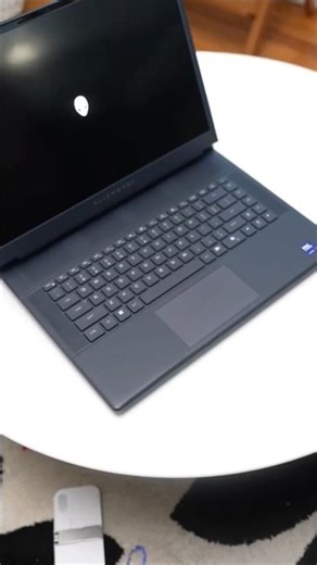 New Alienware Area 51 gaming laptop #gaming #alienware #unboxing #gaming #new #tech #technology