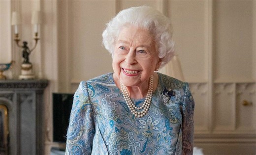 Buckingham Palace names Queen Elizabeth’s official biographer