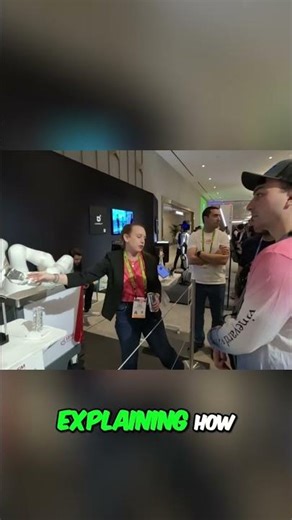 Watch a Robot Fix a Spine With Millimeter Precision #medical #technology #shorts