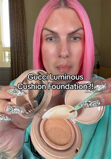 Gucci Luminous Cushion Foundation Review with Jeffree Star
